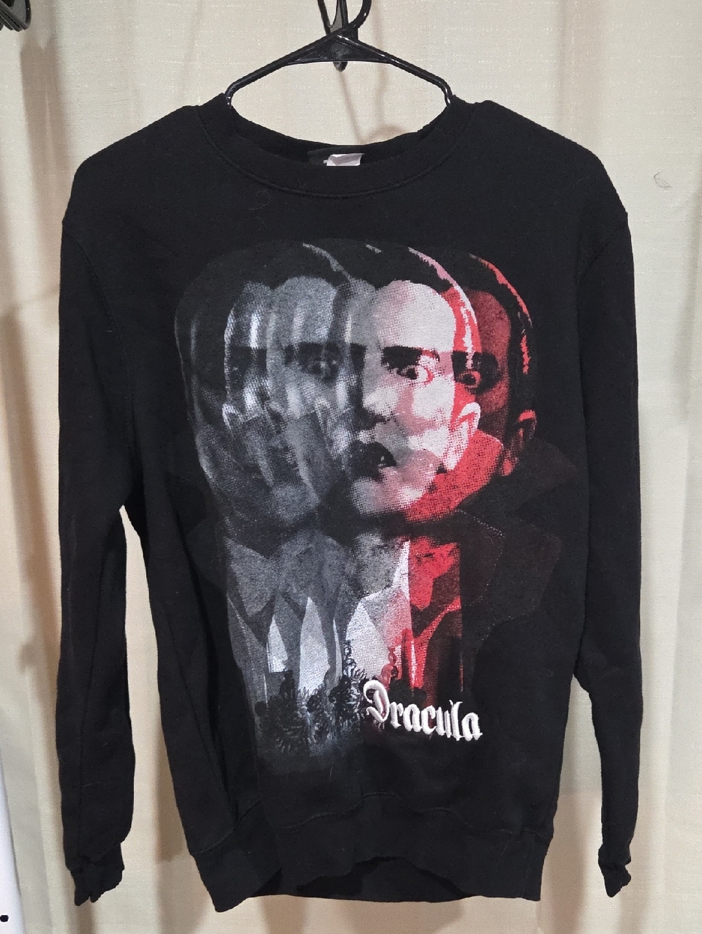 Black 'Dracula' Graphic Crewneck Sweater